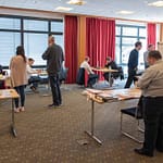 Rechts vorne der Schiedsrichter an seinem Tisch© Jürgen Koch