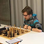 Brett 1: IM Gabriel Gaehwiler (Elo 2410) bei seiner Partie gegen IM Nicolas Brunner (Elo 2472)